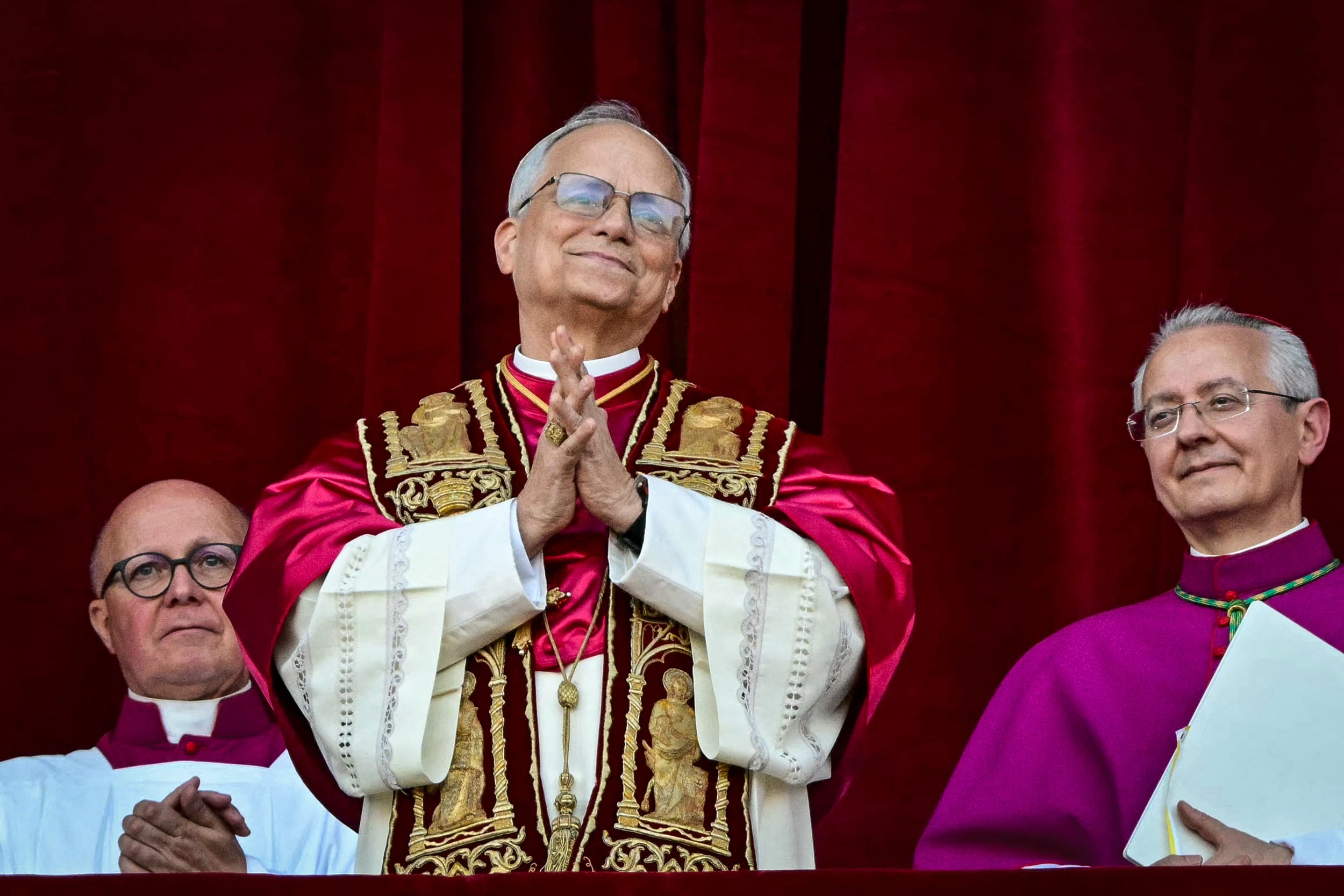 Image: Newly elected Pope Leo XIV, Robert Prevost addresses the crowd 