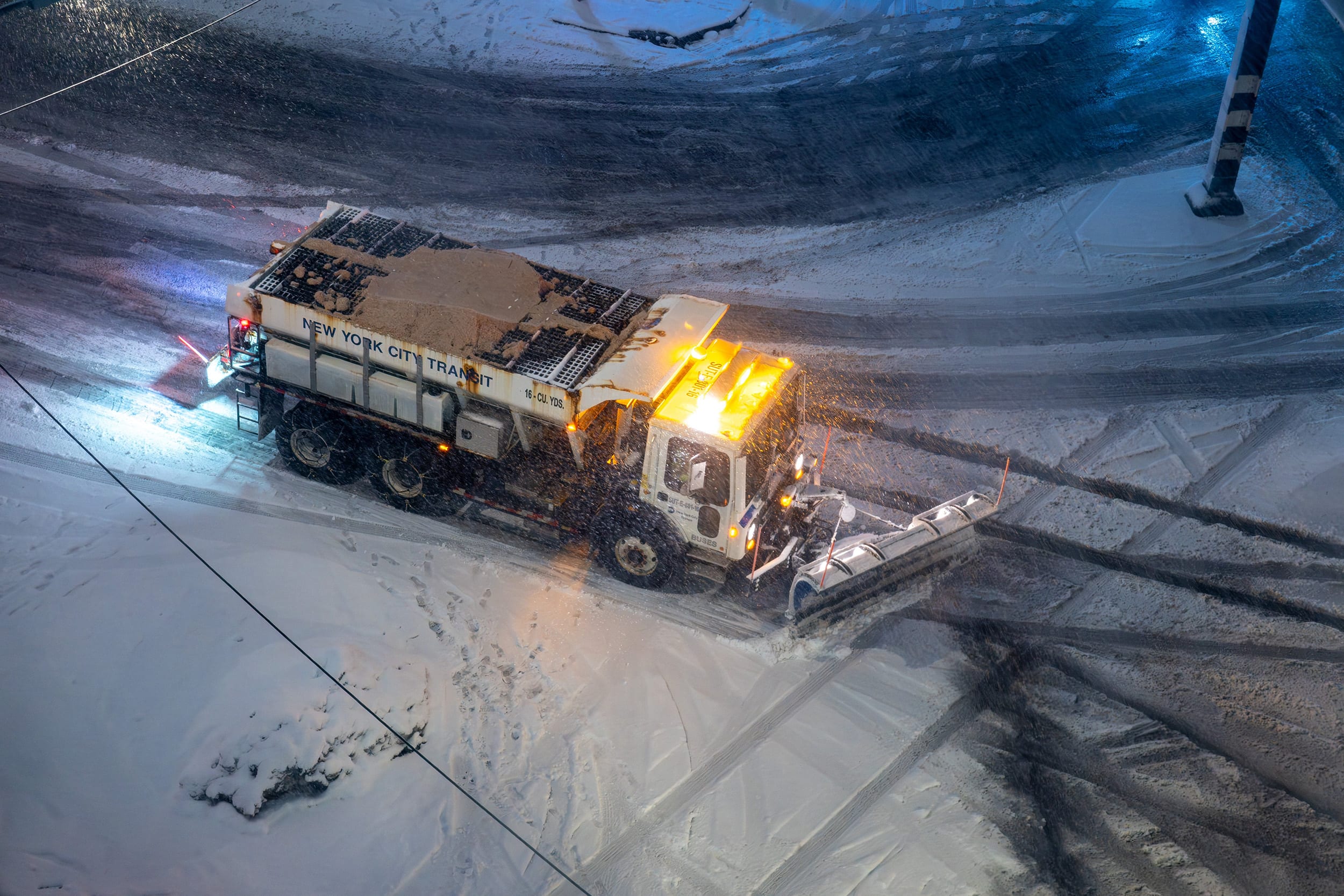 Image: Major Nor'Easter Brings Blizzard Conditions To Northeast
