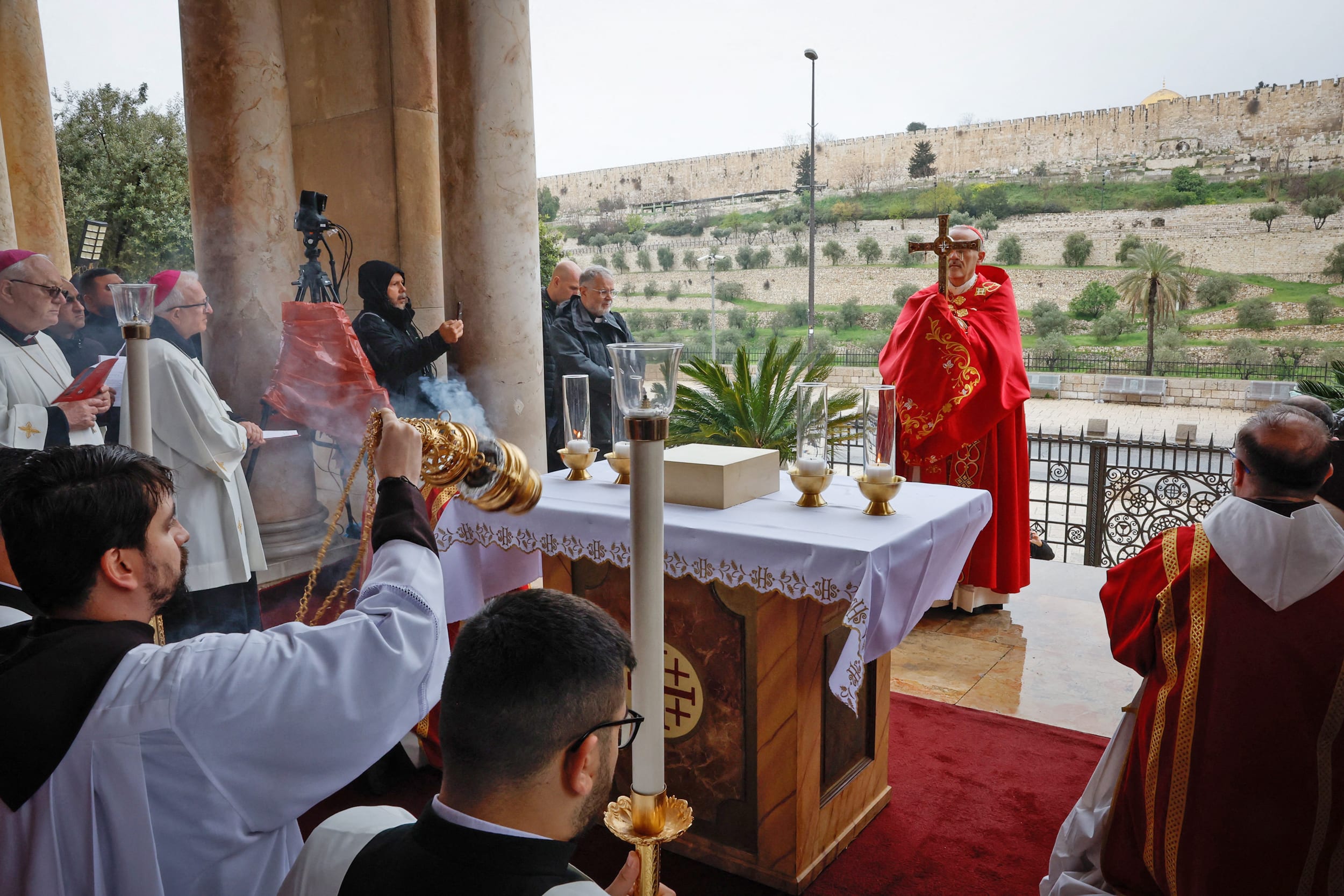 Cardinal Pierbattista Pizzaballa leads a prayer service