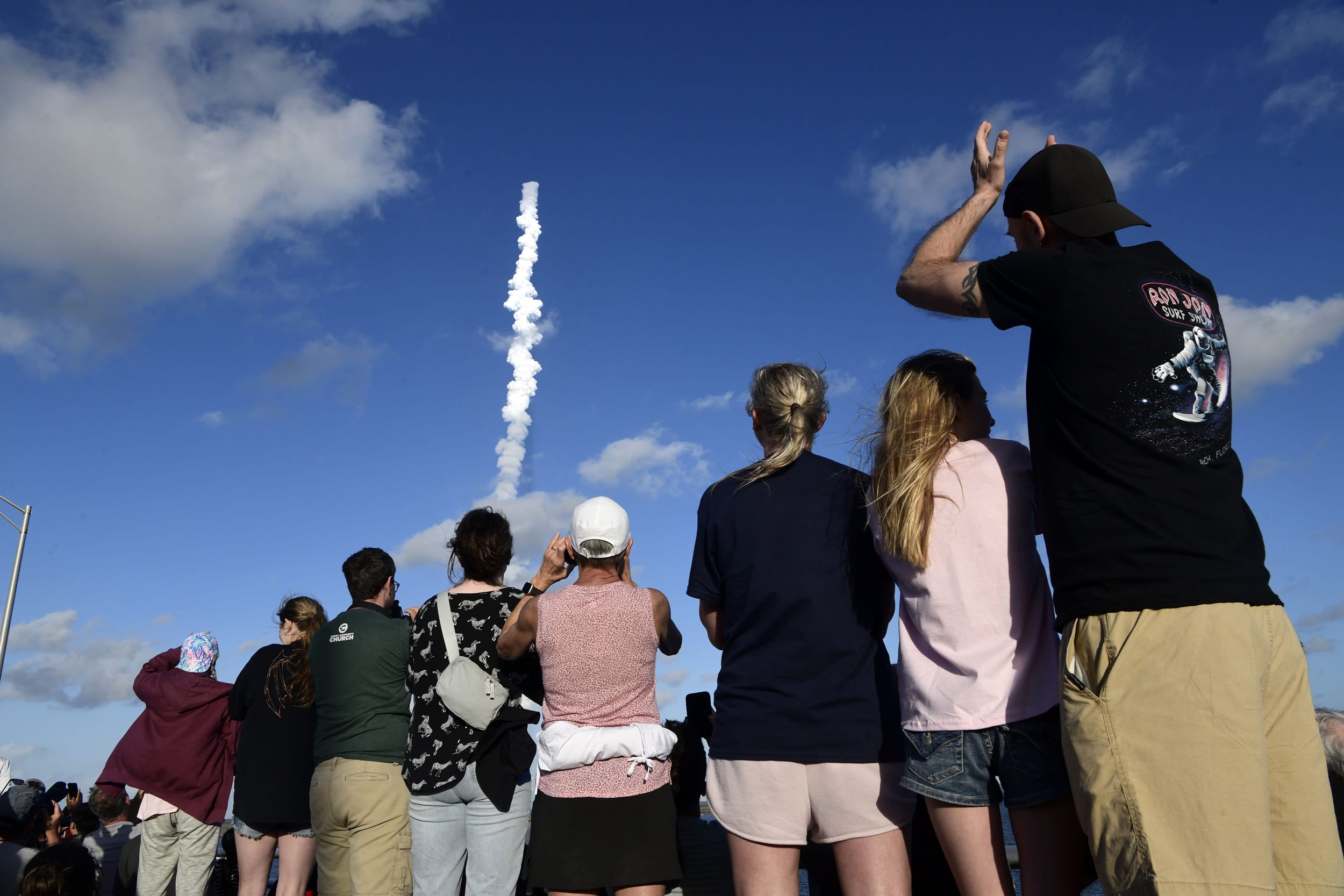 Image: Artemis II Launches Manned Test Flight Around The Moon