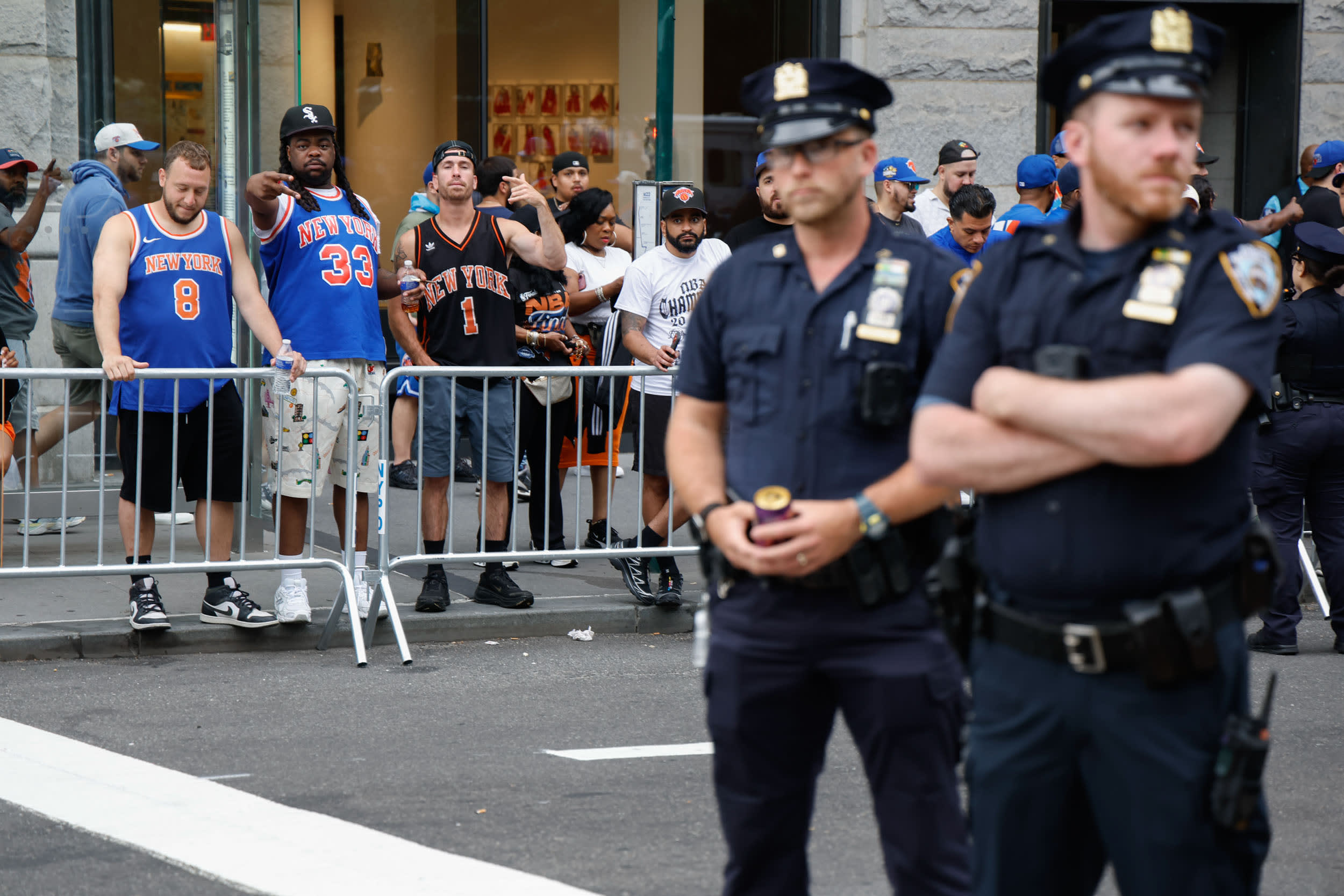 NY Knicks Parade To Engulf Downtown With Fans, Cops, Confetti