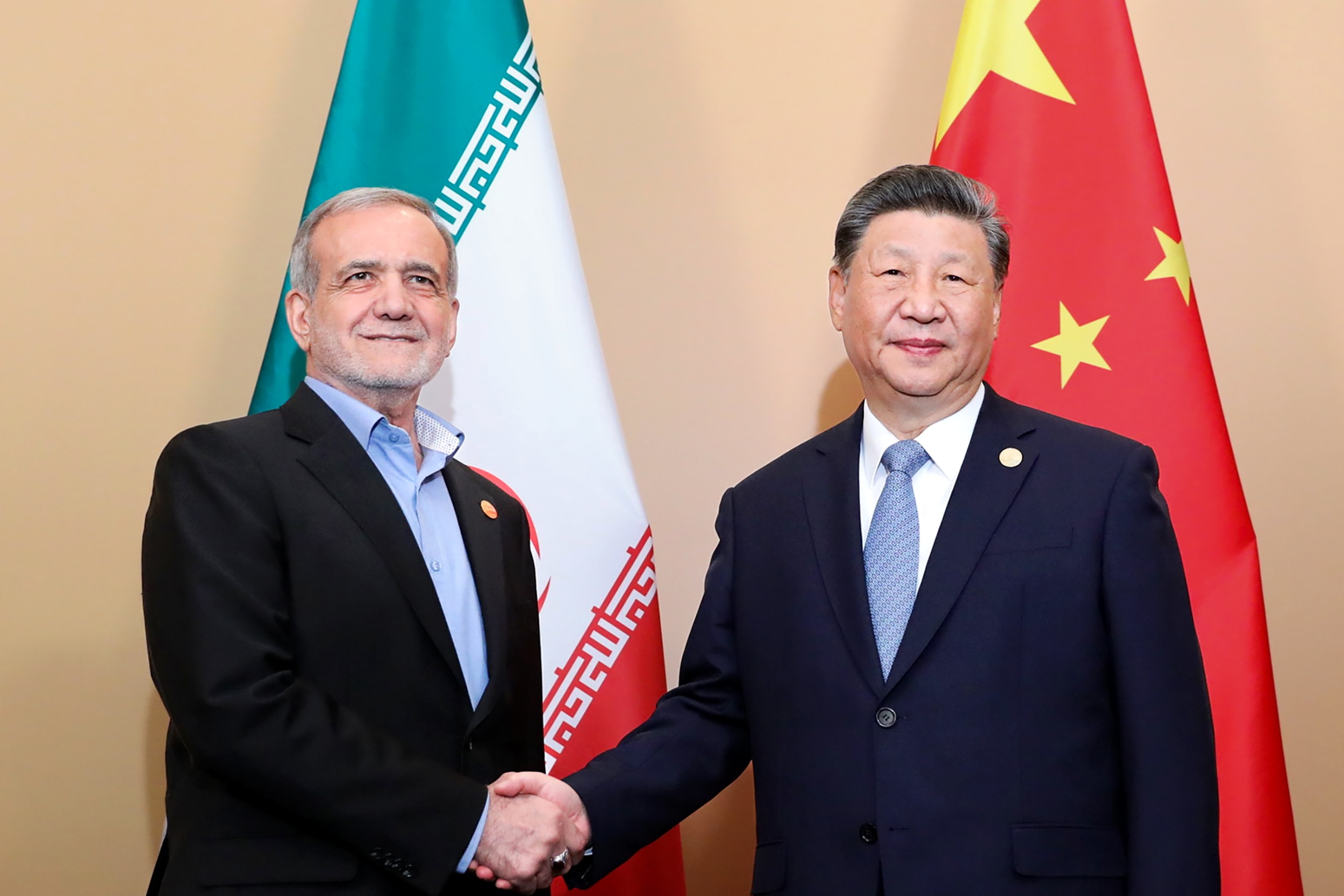 Xi Jinping - Masoud Pezeshkian meeting in Kazan