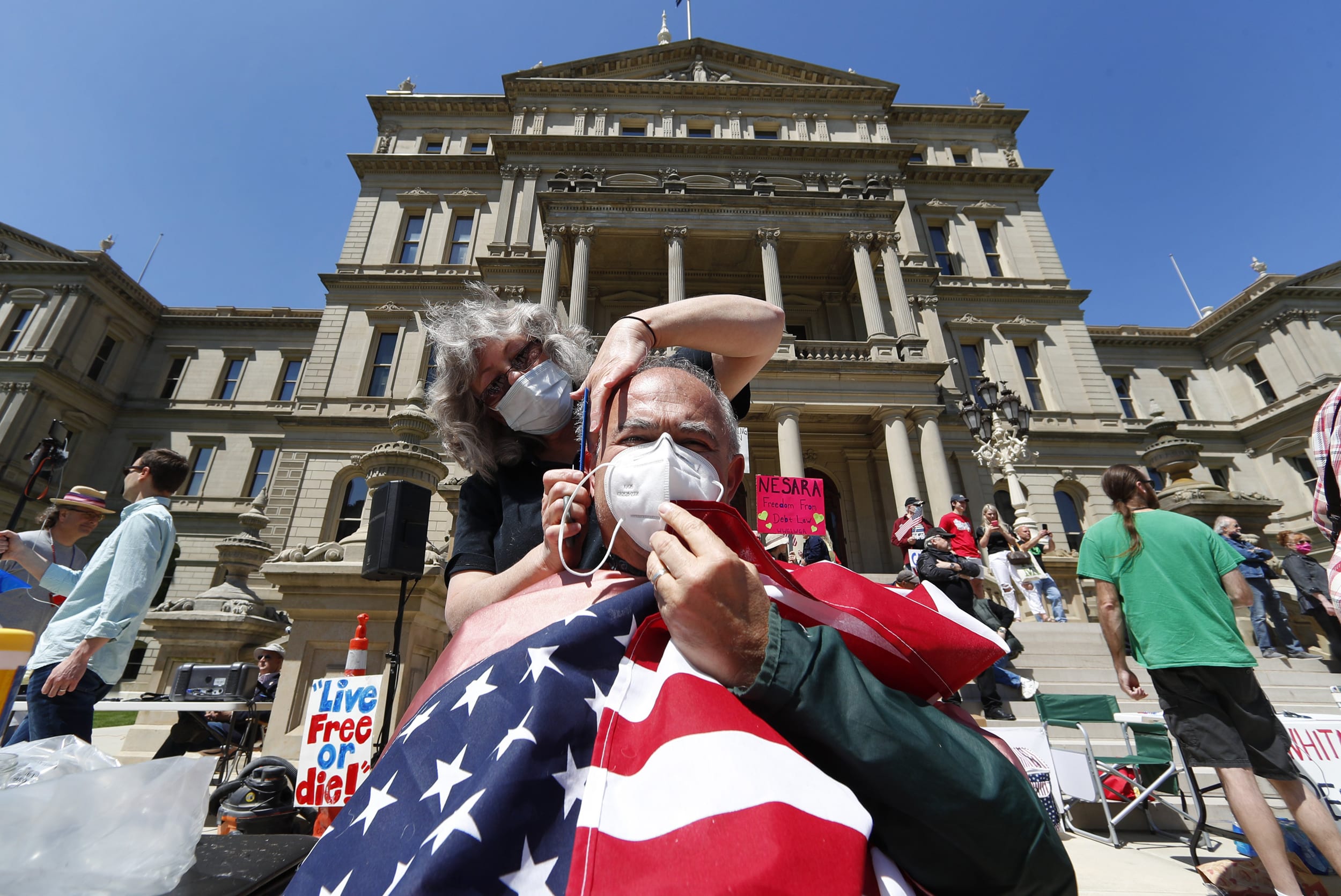 Image: Haircut protest Michigan