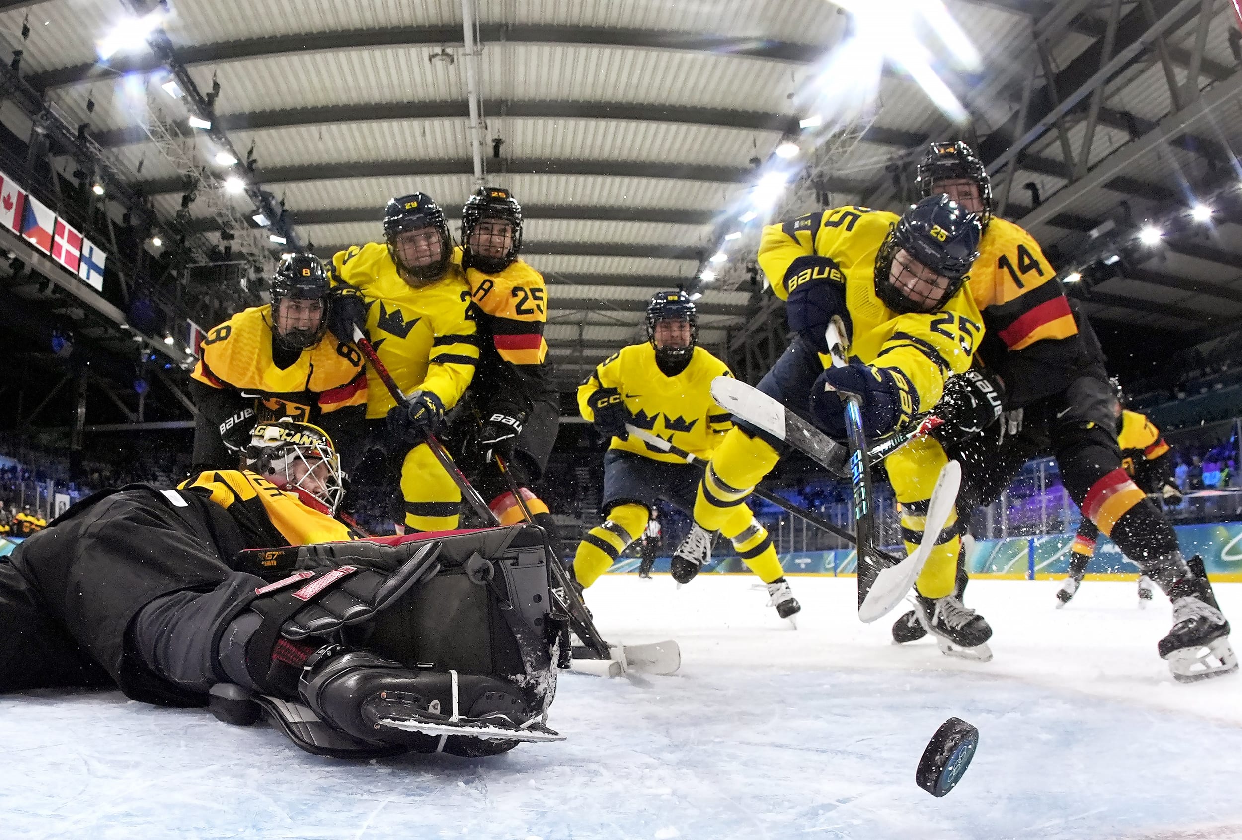 Image: IHOCKEY-OLY-2026-MILANO CORTINA-SWE-GER