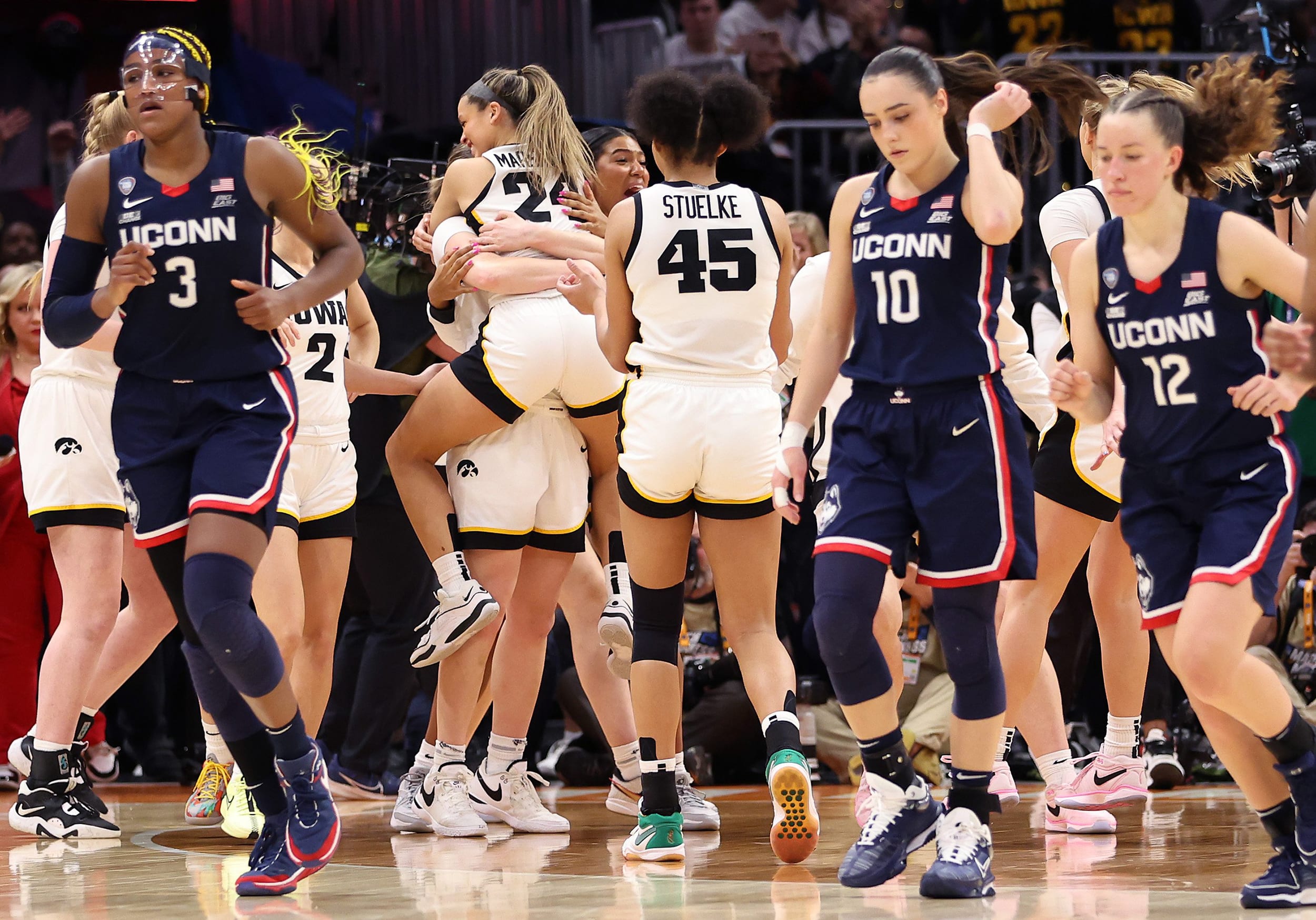 Image: Connecticut v Iowa