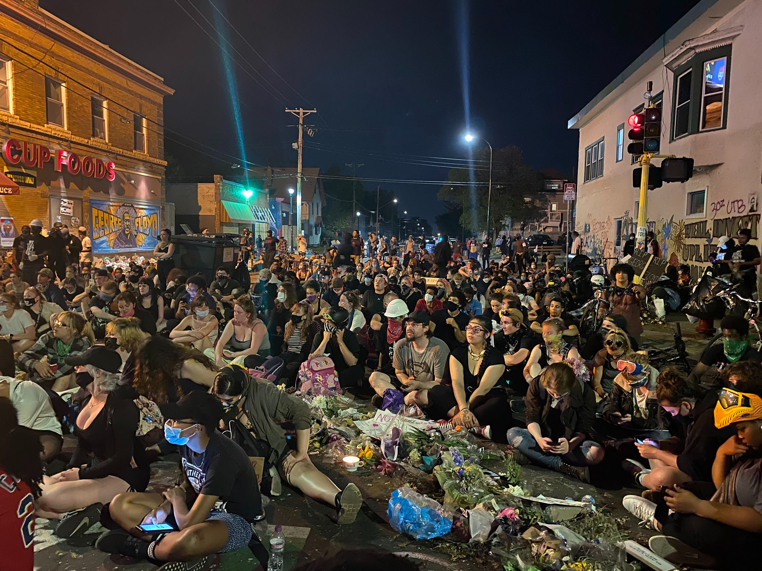 Image: Minneapolis sit in