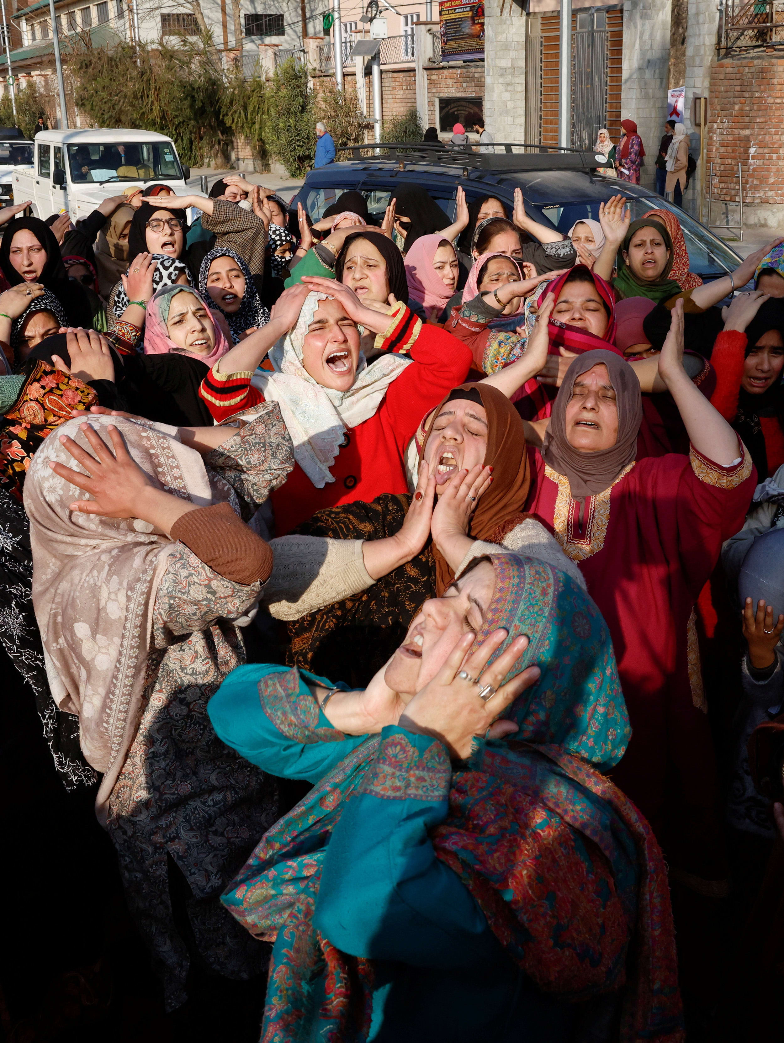 Shi'ite Muslims gather for a protest march in Srinagar