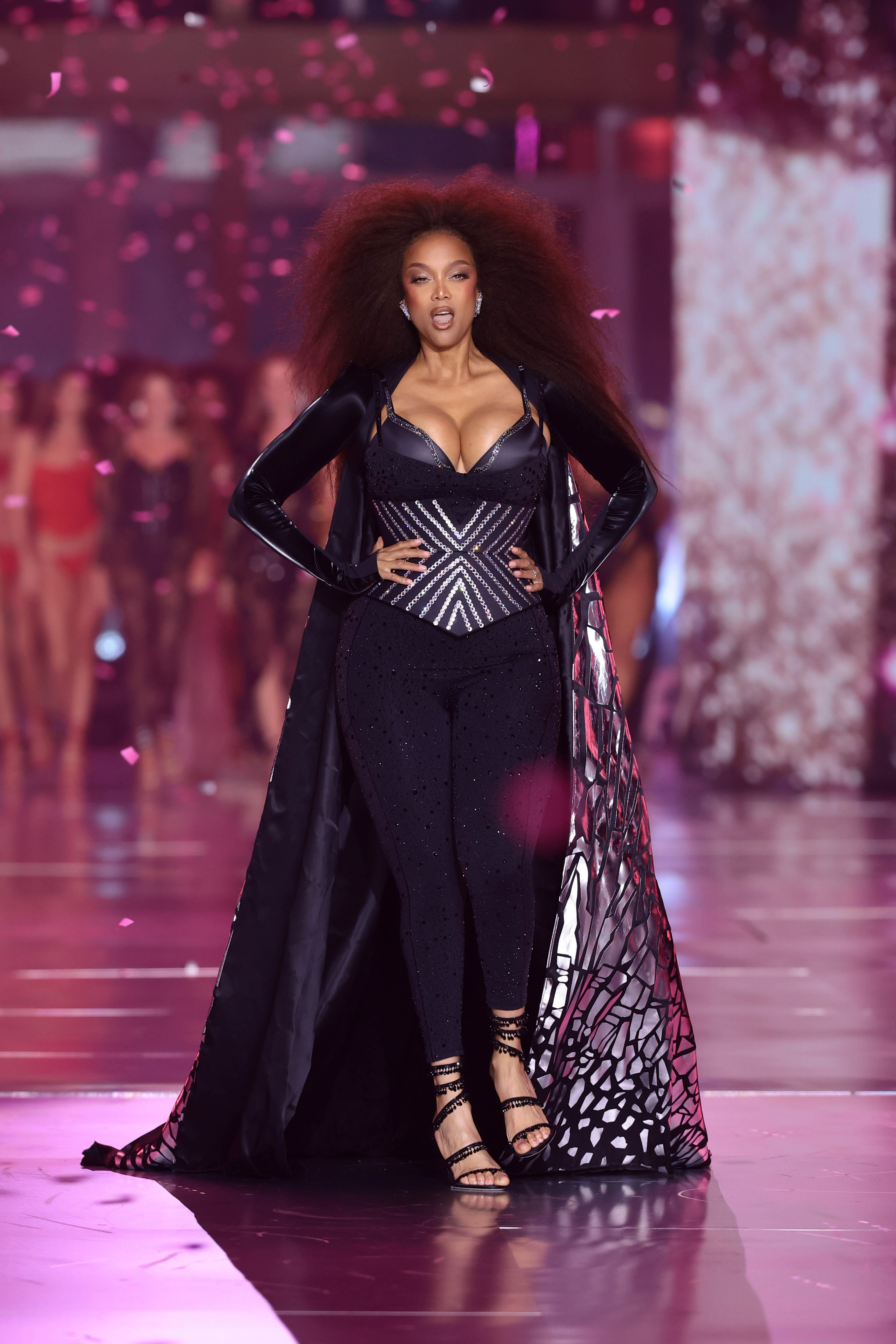 Victoria's Secret Fashion Show 2024 Recap: See Tyra Banks, Kate