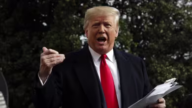 Trump reads his Sondland hearing notes to press, underscores ‘I want no quid pro quo’