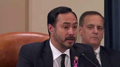 Castro questions legality of withholding aid to Ukraine