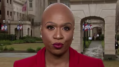 Rep. Pressley on Warren: Campaign is 'built to last'