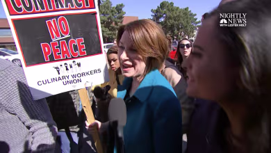 Klobuchar on Bloomberg: Measure of a good president is ‘not the biggest bank account’