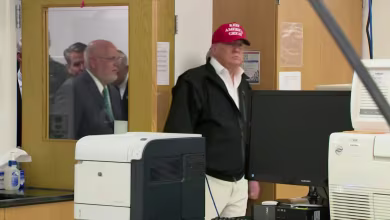 Trump visits CDC amid scrutiny over coronavirus response
