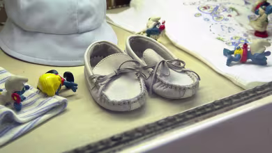 Italian businesses prepare to reopen after weeks of lockdown