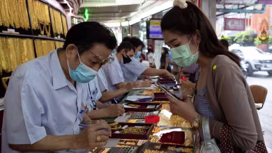 Thais cash in gold as coronavirus creates spike in prices