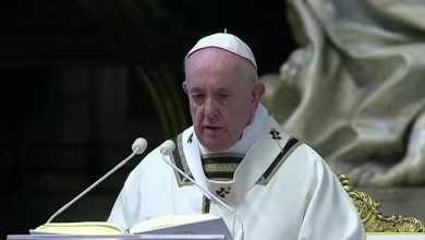 Worshippers find new ways to celebrate Easter as coronavirus cancels gatherings