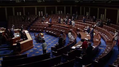 House holds moment of silence for those who lost their lives to coronavirus