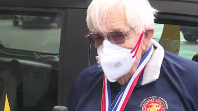 99-year-old WWII veteran cheered by hospital staff, supporters after surviving coronavirus