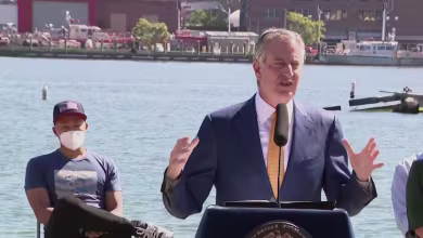 De Blasio announces 20 new miles of bus lanes as NYC moves into Phase 1 restart