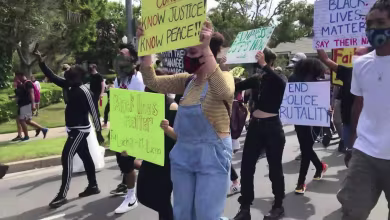 Massive demonstrations spur concern about a new wave of coronavirus