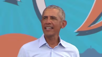 Obama takes hard swings at Trump while campaigning in Florida