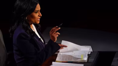 Welker fact checks Trump on Covid-19 timeline