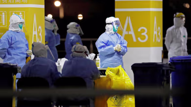 Thousands of airport workers tested for Covid in Shanghai