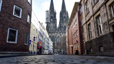 City streets deserted as new German lockdown comes into effect