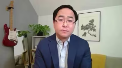 Rep. Andy Kim helps clean up Capitol after riot in photo gone viral