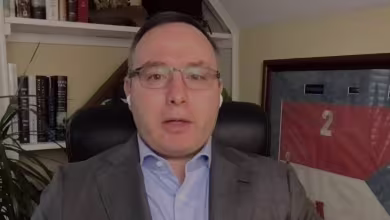 Alexander Vindman on Zelenskyy: “He’s the leader of the democratic world right now”