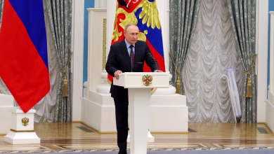 Putin insists on Russia’s right to be in Ukraine