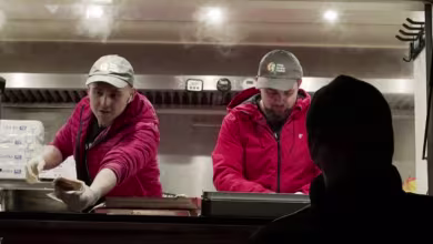 World Central Kitchen helps feed thousands fleeing Ukraine