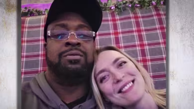 Days after wedding, Chicago couple takes supplies to Ukrainian refugees