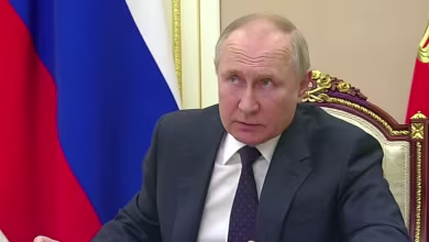 Putin refuses to end fighting in Ukraine after speaking with Scholz, Macron 