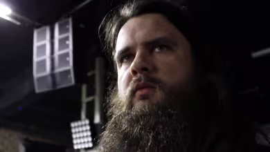 Americans are risking their lives to volunteer in Ukraine