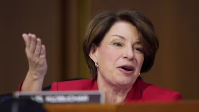 Klobuchar questions Judge Jackson on the Supreme Court's 'shadow docket'