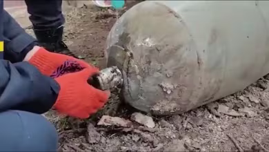 Video shows bomb defused in Ukraine, emergency services say