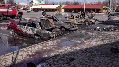 Reporter surveys scene of deadly railway station missile attack in Kramatorsk, Ukraine