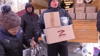 Russian humanitarian aid distributed in besieged Mariupol