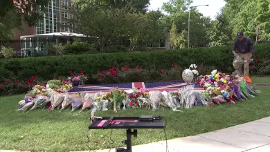 Mourners in Washington remember the queen at memorial outside the British Embassy