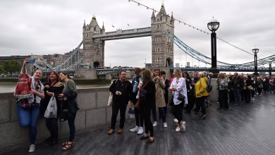'You've got to be there': Standing in line for hours to see the queen lie in state