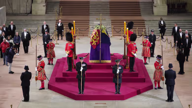 Watch last public mourners file past Queen Elizabeth II lying in state