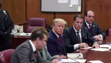 Courtroom reporter describes Trump's demeanor during arraignment