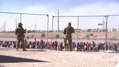 Record number of migrants crossing into US one day before Title 42 ends