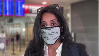 Philadelphia travelers wear face masks amid poor air quality