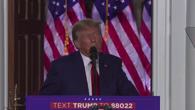 Trump speaks on being charged under espionage act, slams Clintons in speech