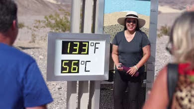 Visitors flock to Death Valley amid scorching heat wave