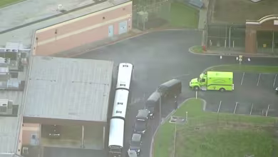 Trump arrives at Georgia jail to surrender to authorities