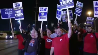Workers at Jeep Wrangler plant in Ohio strike as deadline set by UAW expires