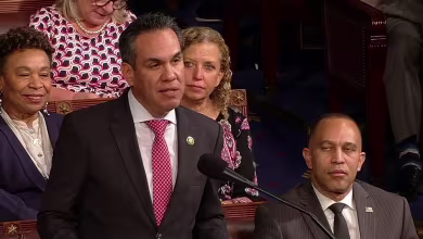 'Here we are again': Aguilar nominates Jeffries for second House speaker vote